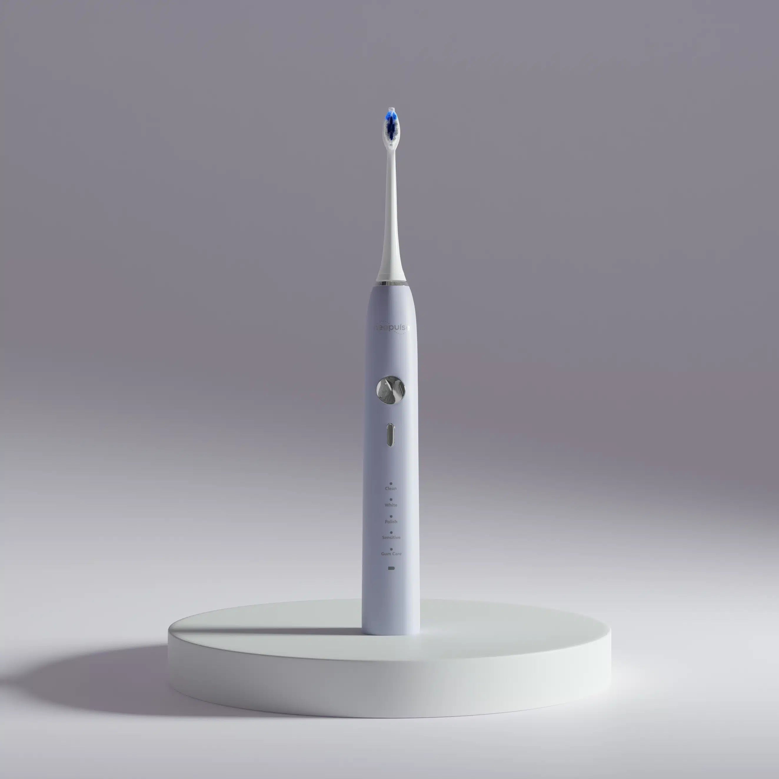 La brosse à dents électrique NEOSONIC lilas de la marque NEOPULSE est reconditionnée dans l'atelier de Versailles et proposée à la vente sur le site de NEOPULSE.