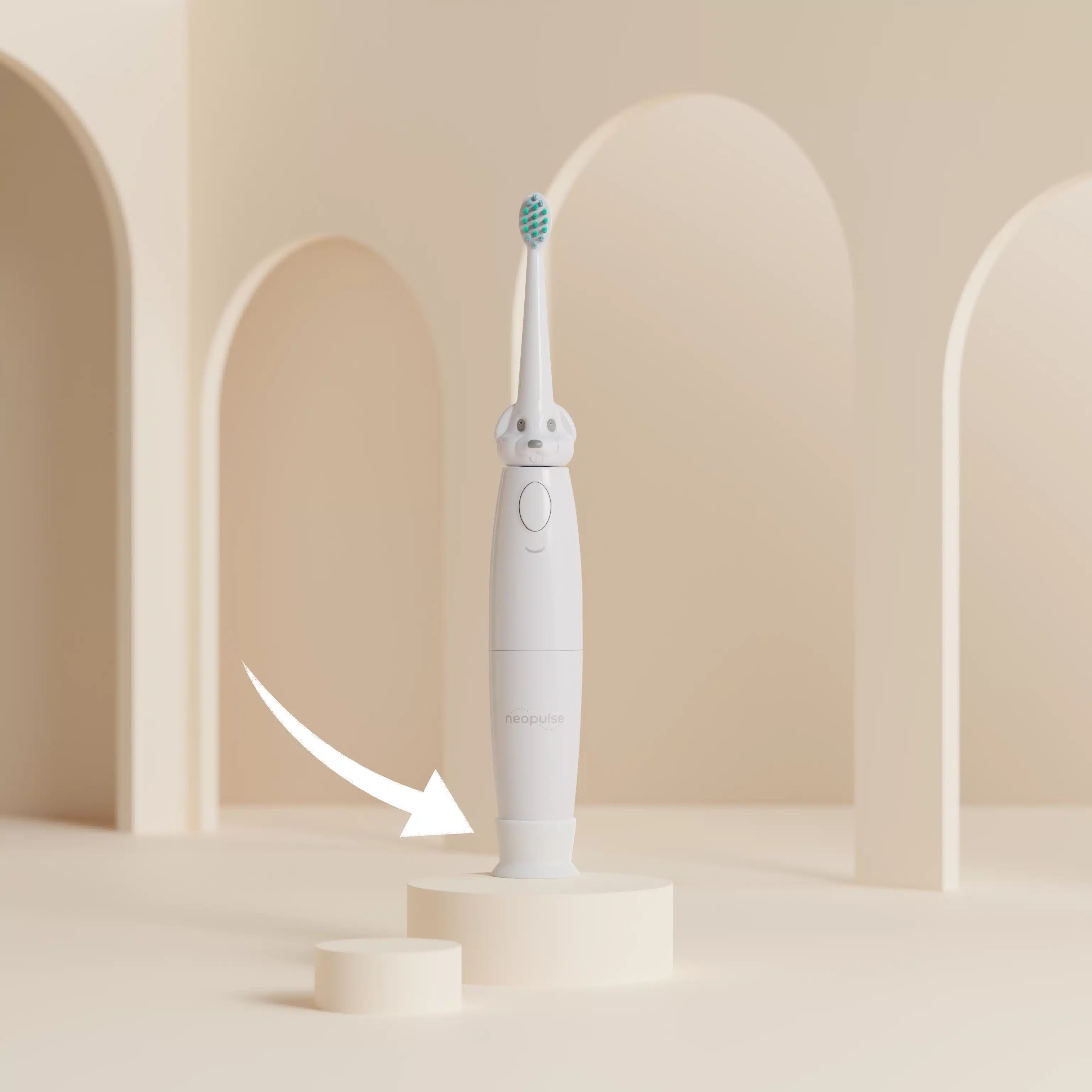 La brosse à dents électrique NEOKIDS de la marque NEOPULSE dispose d'un socle avec ventouse pour maintenir la brosse à dents.